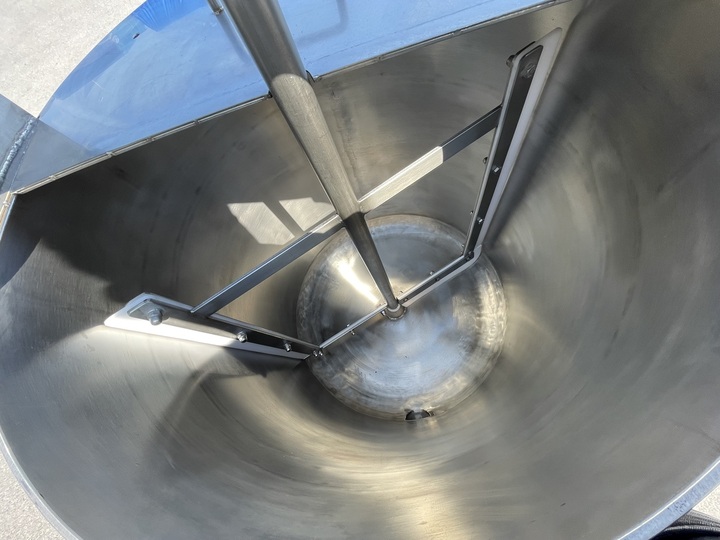 ELECTRICALLY HEATED 100lt BOILING KETTLE   Photo 6