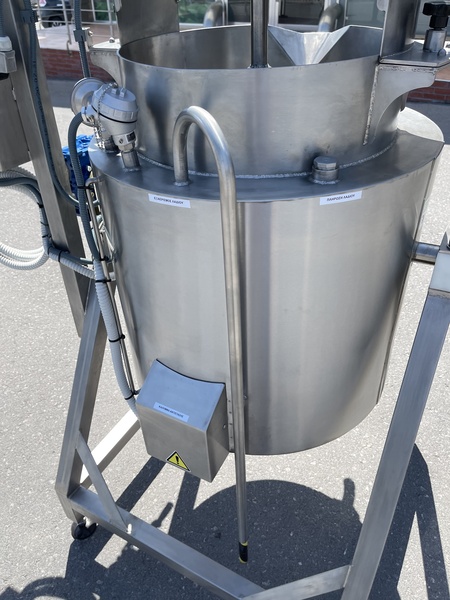 OIL HEATED 100lt BOILING KETTLE WITH DUMBER  Photo 4
