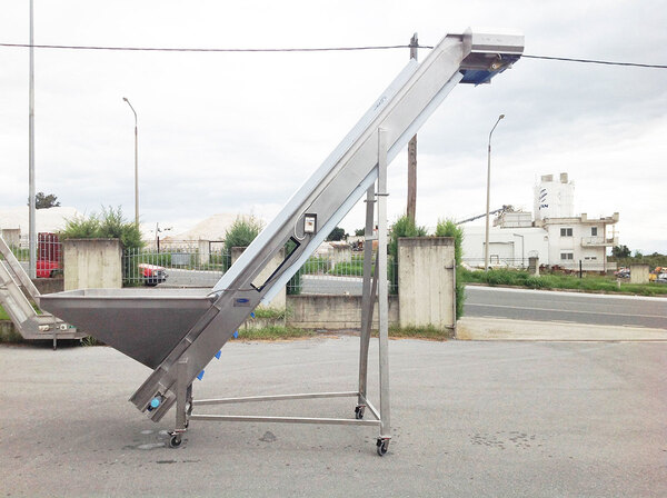 FEED ELEVATOR WITH RECEPTION HOPPER  

 Photo 7