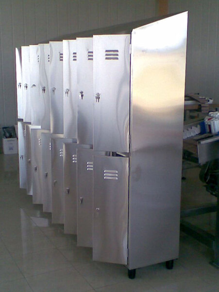 LOCKERS WITH 8 COMPARTMENTS  

 Photo 1